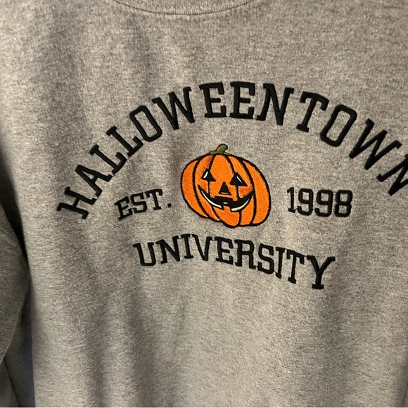 Halloweentown embroidered sweatshirt - Picture 2 of 2